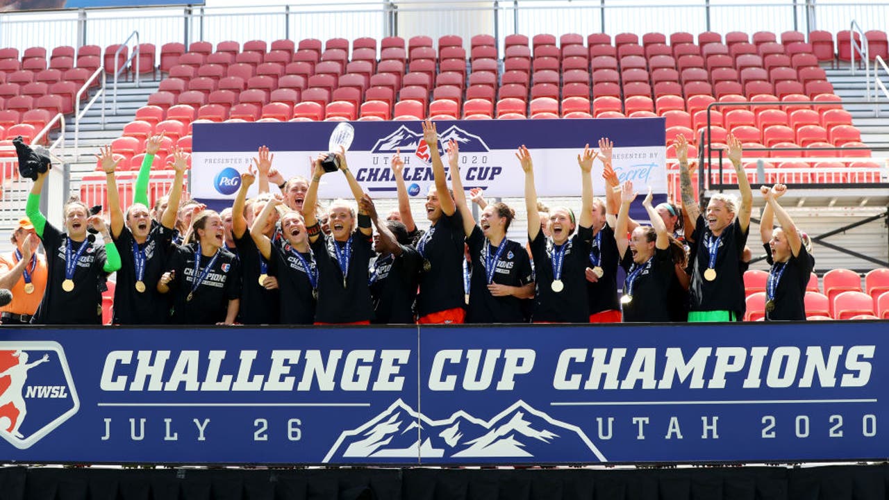 Houston Dash Win Challenge Cup